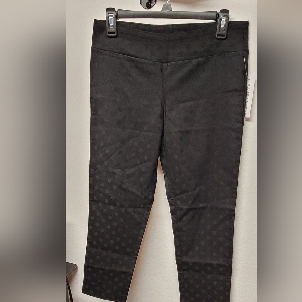 Margaret M  Petite polka dot black size M slimming pull on straight
